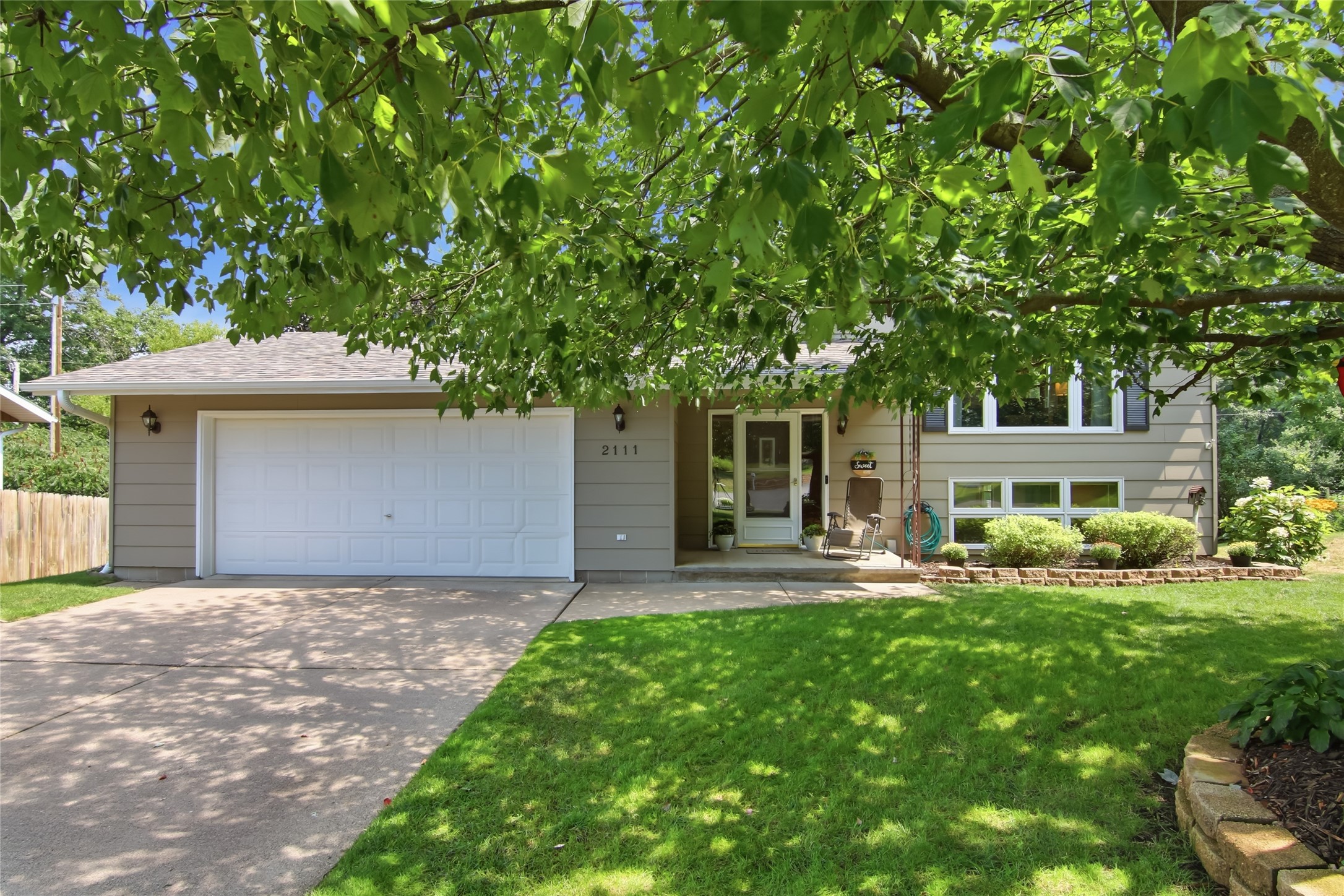 2111 Carter Street Property Photo 1