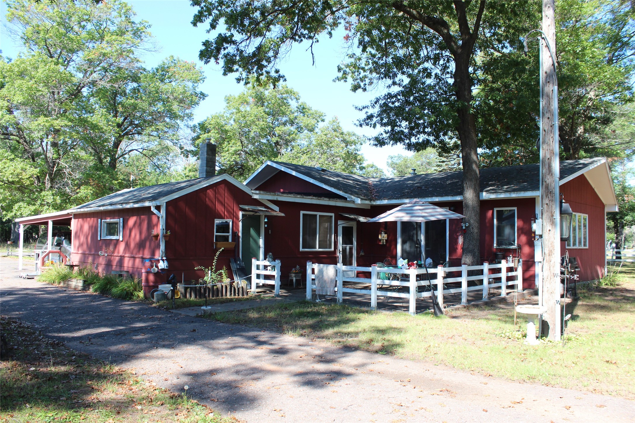 616 Nelson Street N Property Photo 12