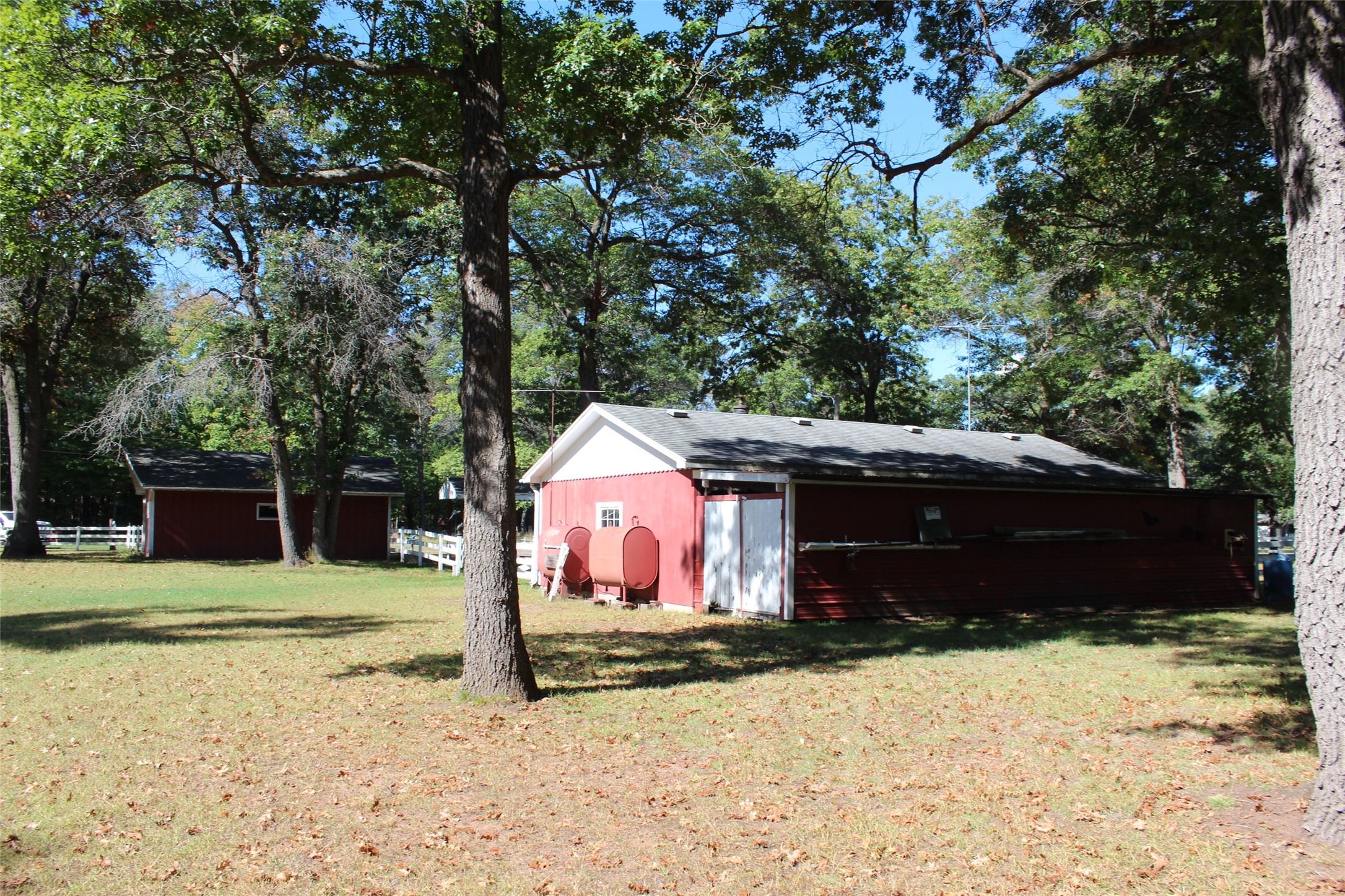 616 Nelson Street N Property Photo 14