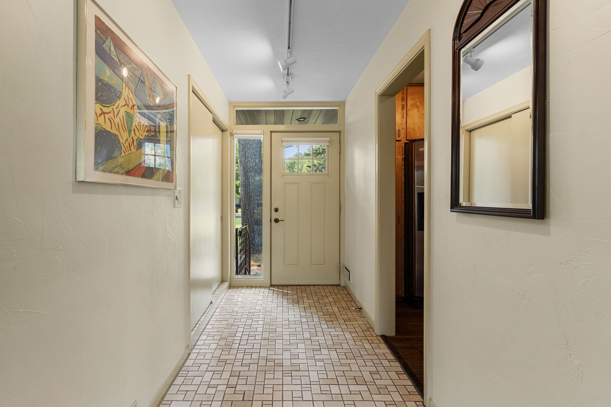 519 Birchwood Avenue Property Photo 6