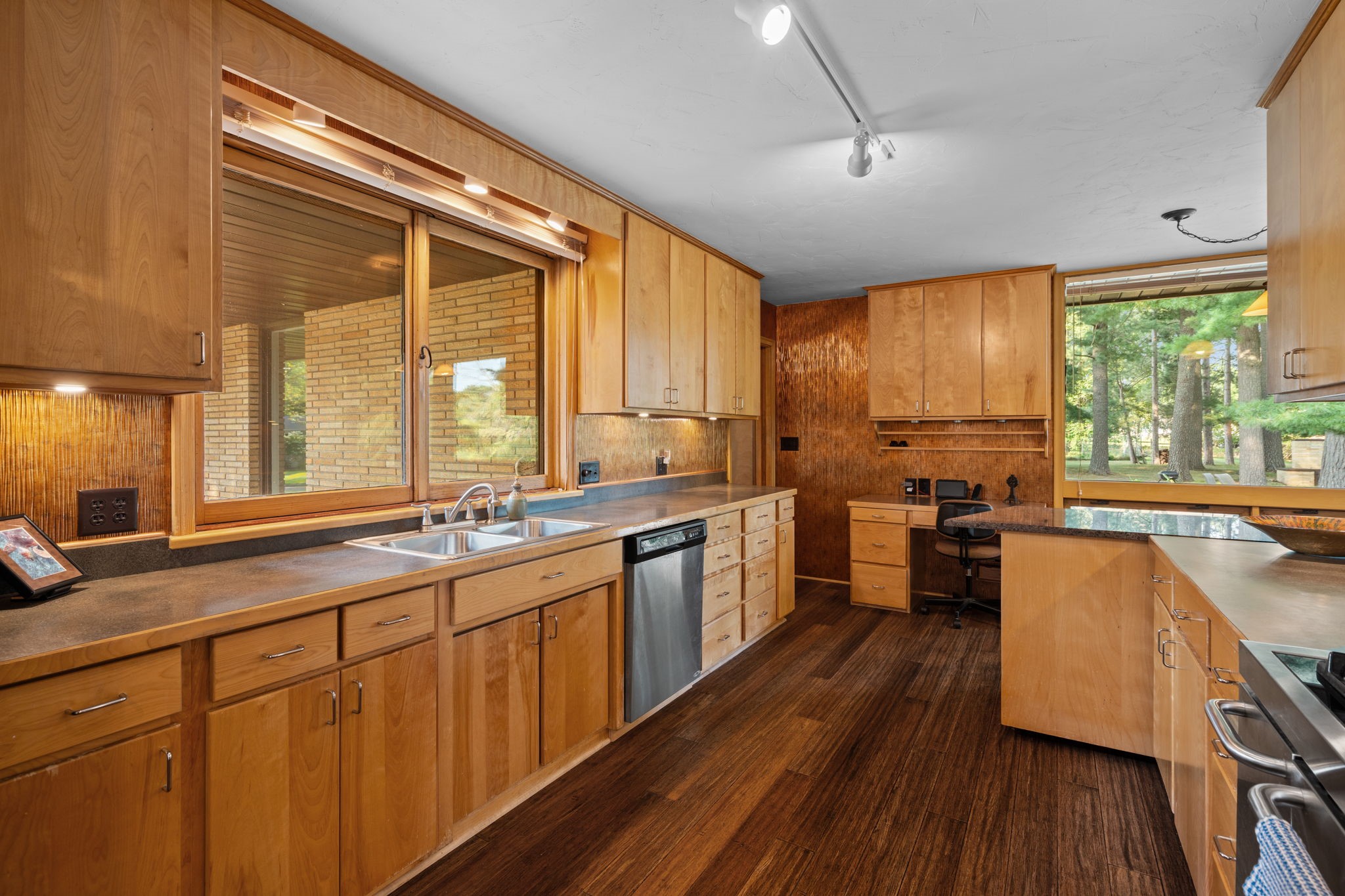 519 Birchwood Avenue Property Photo 14