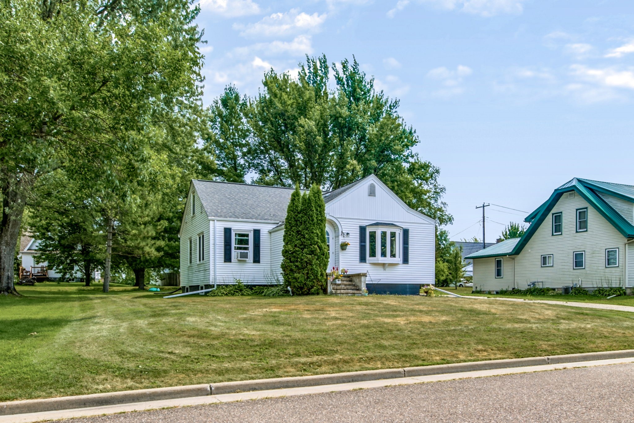 614 Park Avenue Property Photo 3