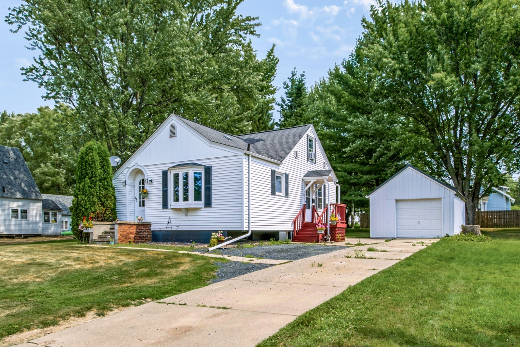 614 Park Avenue Property Photo 4