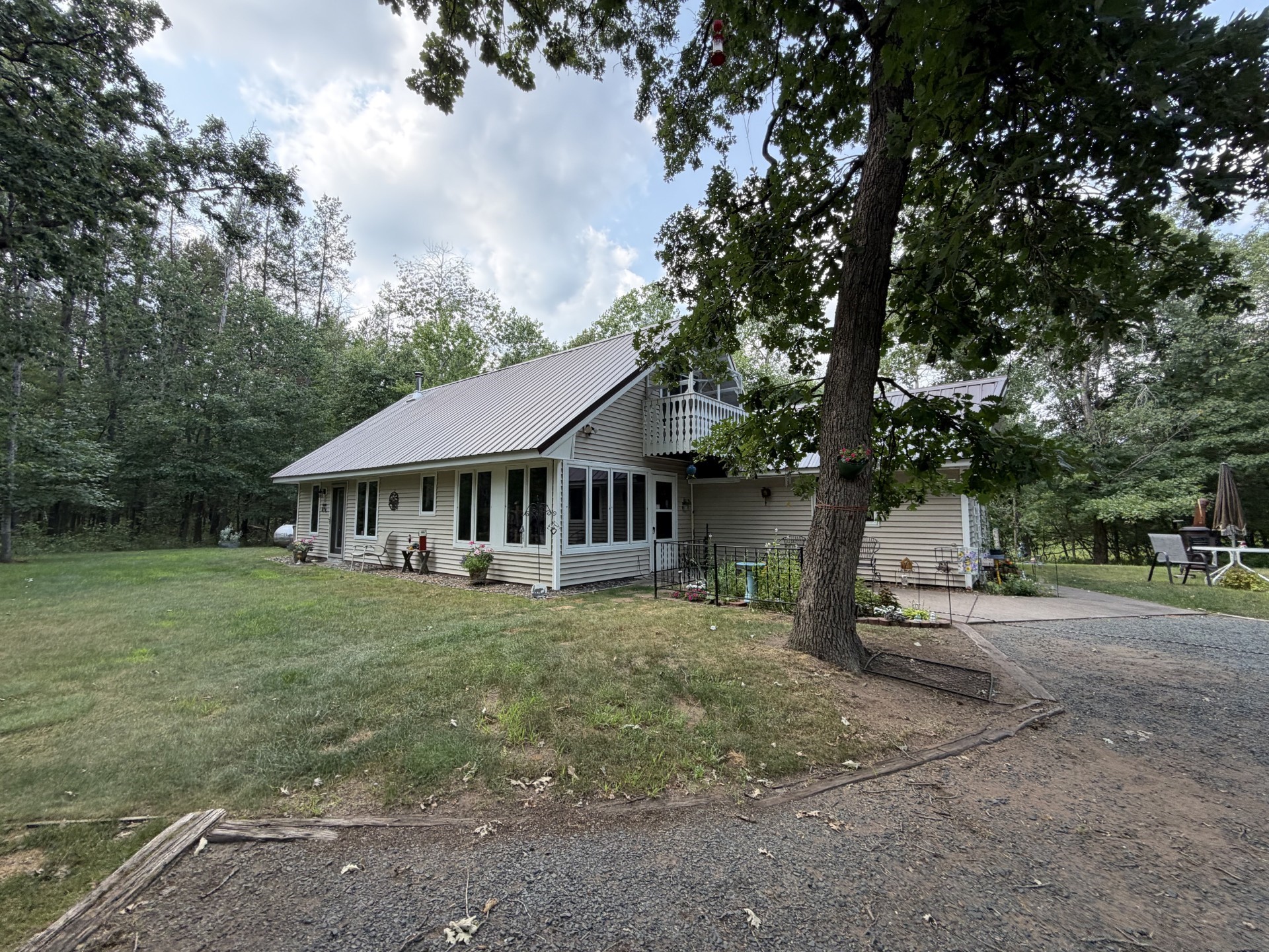 20654 Bucktail Drive Property Photo 4