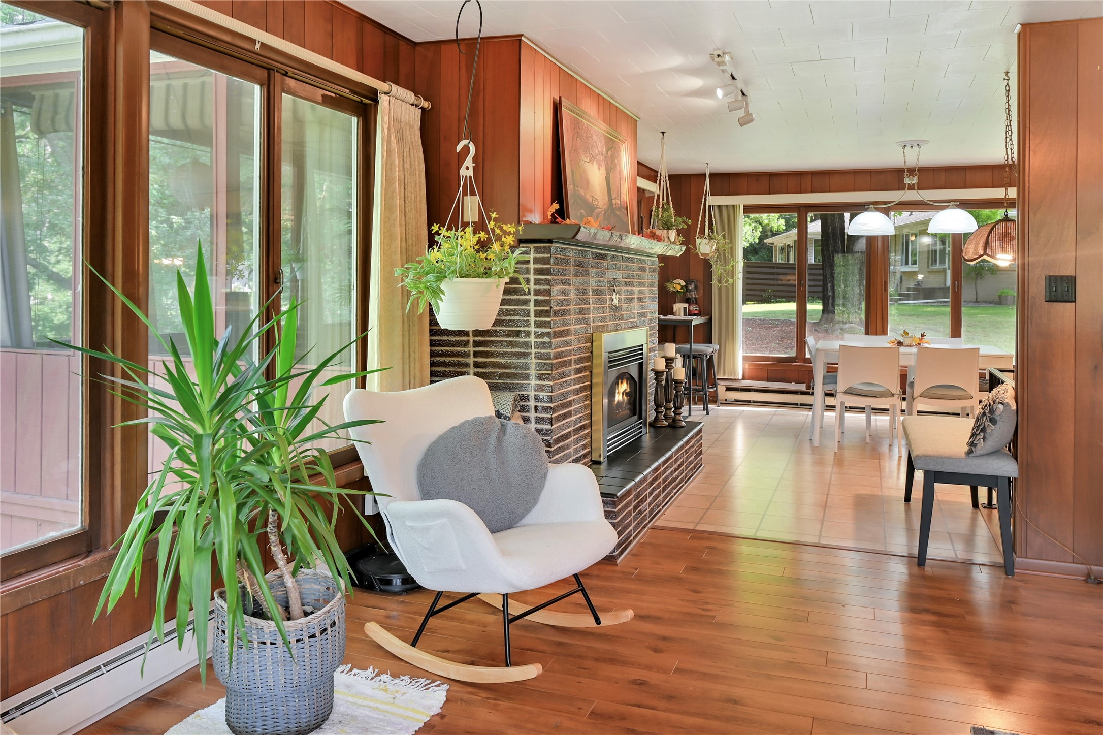 405 Oakwood Drive Property Photo 11