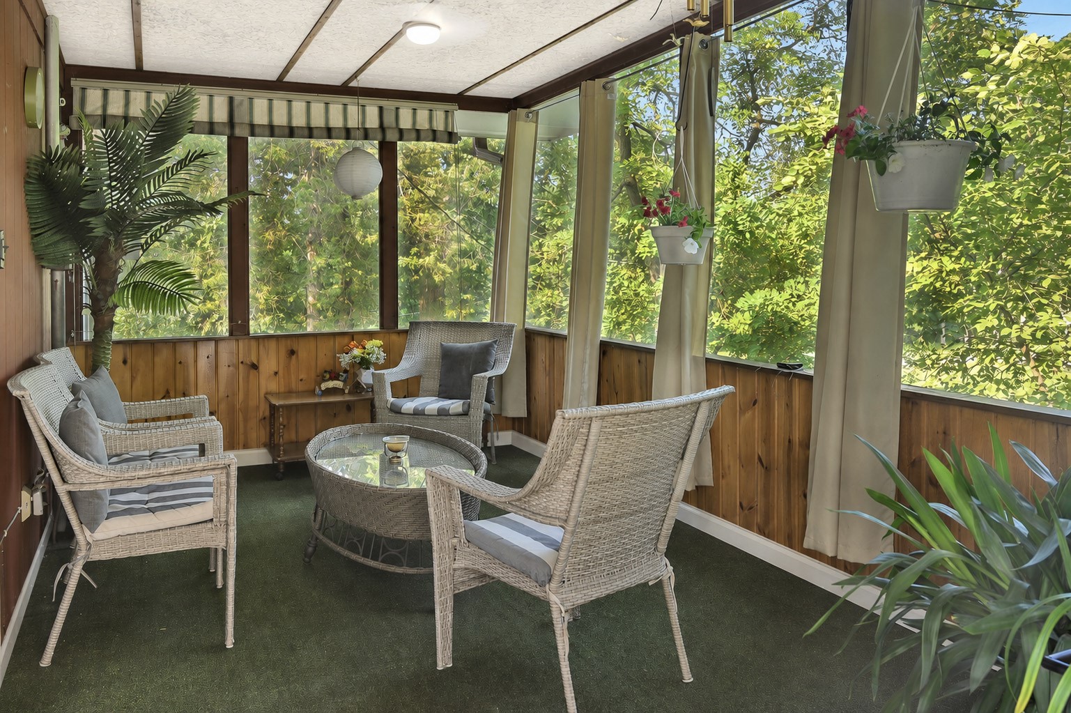 405 Oakwood Drive Property Photo 17