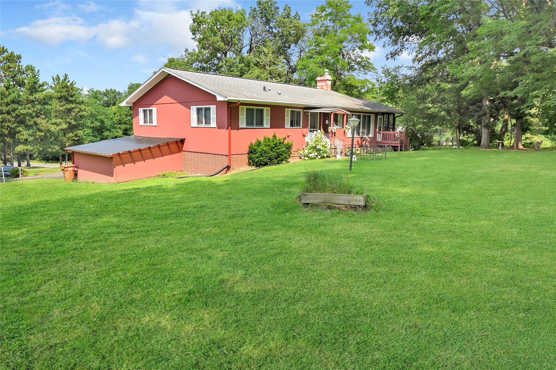 405 Oakwood Drive Property Photo 36