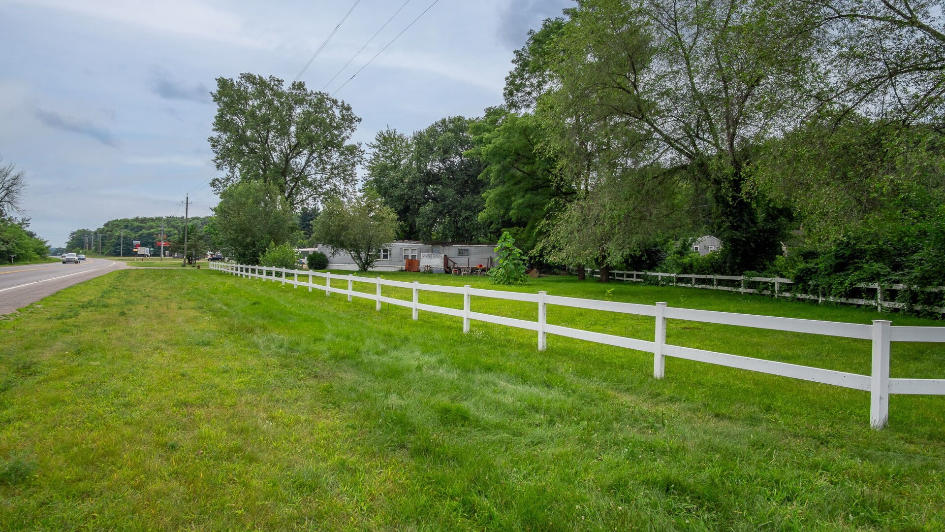 3323 Seymour Road Property Photo 8