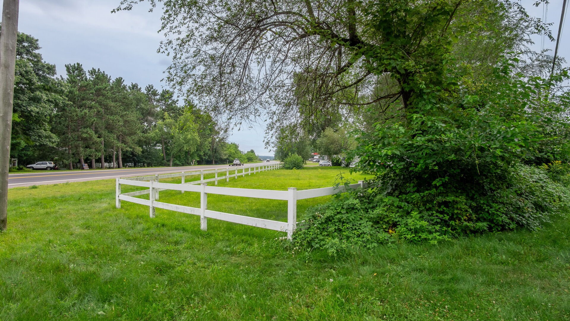 3323 Seymour Road Property Photo 9