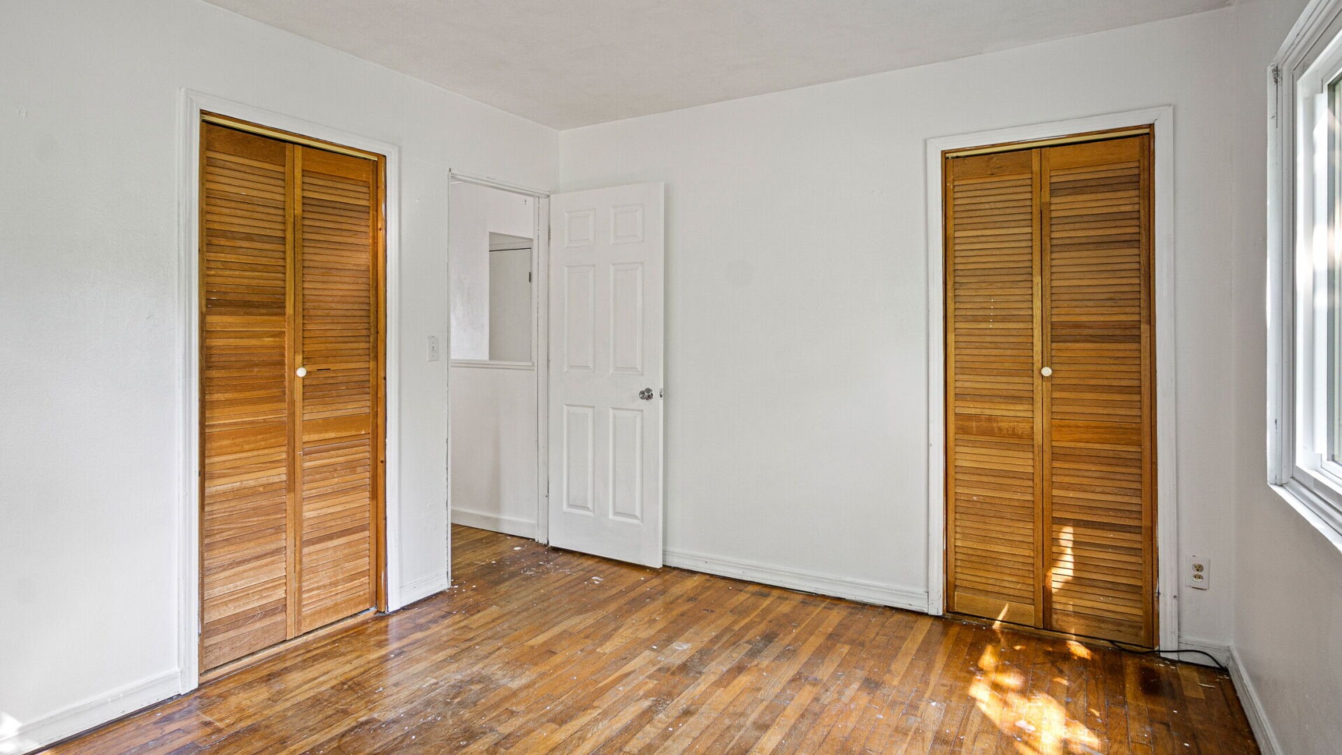 920 Cedar Street Property Photo 11