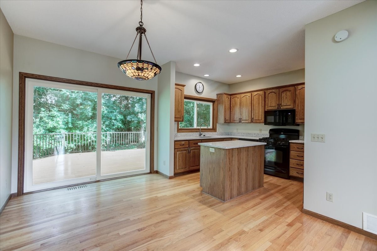 1016 Willow River Road N Property Photo 8