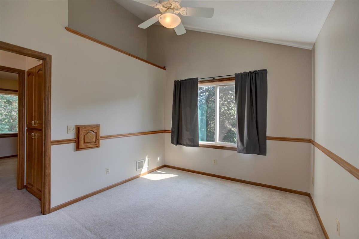 1016 Willow River Road N Property Photo 15