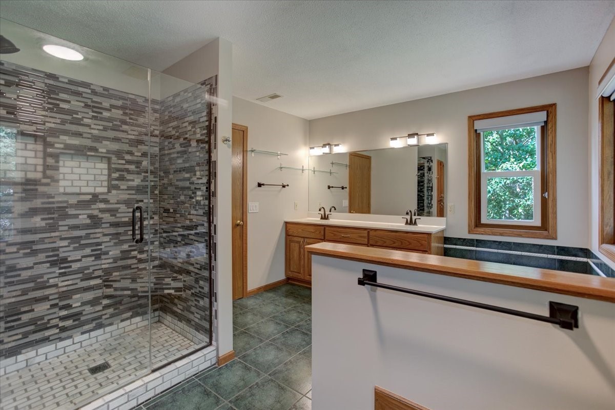 1016 Willow River Road N Property Photo 23