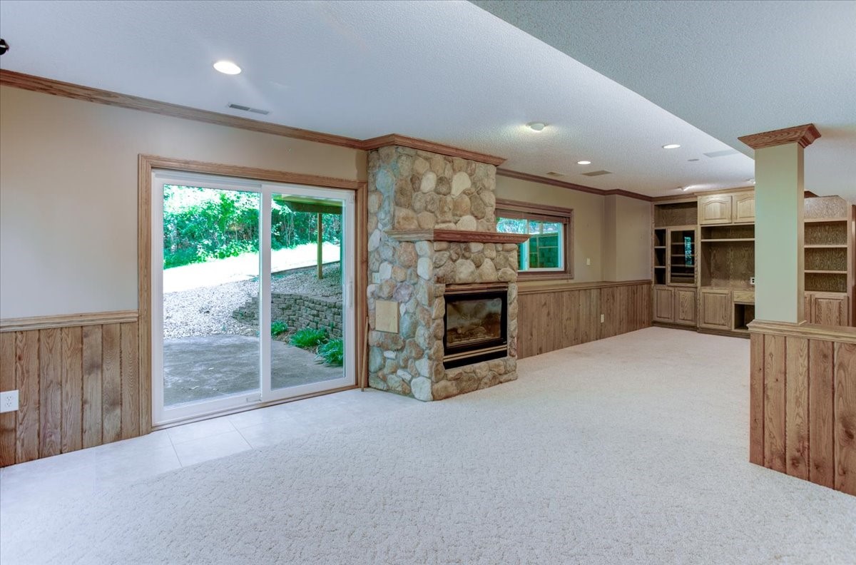 1016 Willow River Road N Property Photo 27
