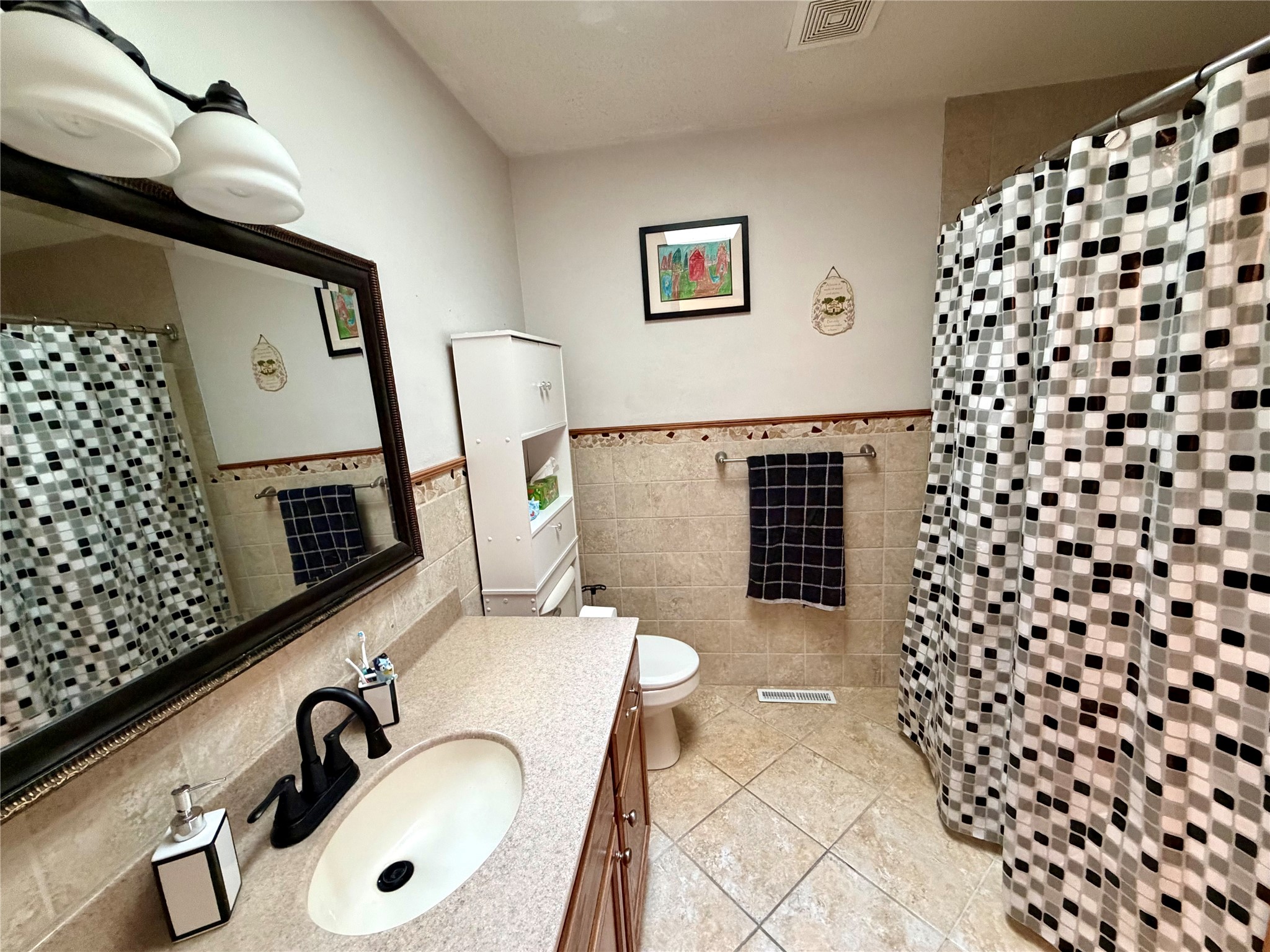 1432 Perry Street Property Photo 19