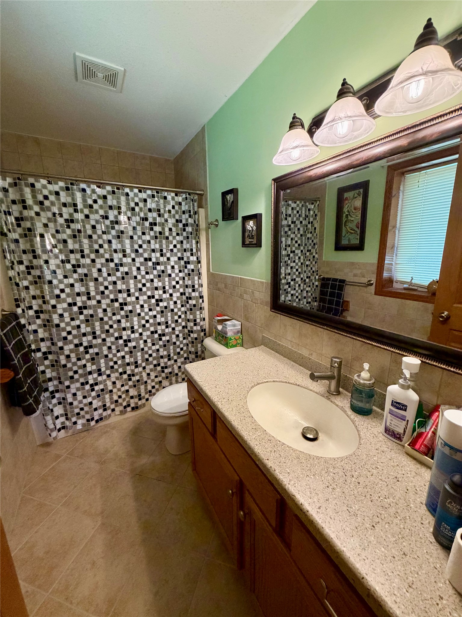 1432 Perry Street Property Photo 20