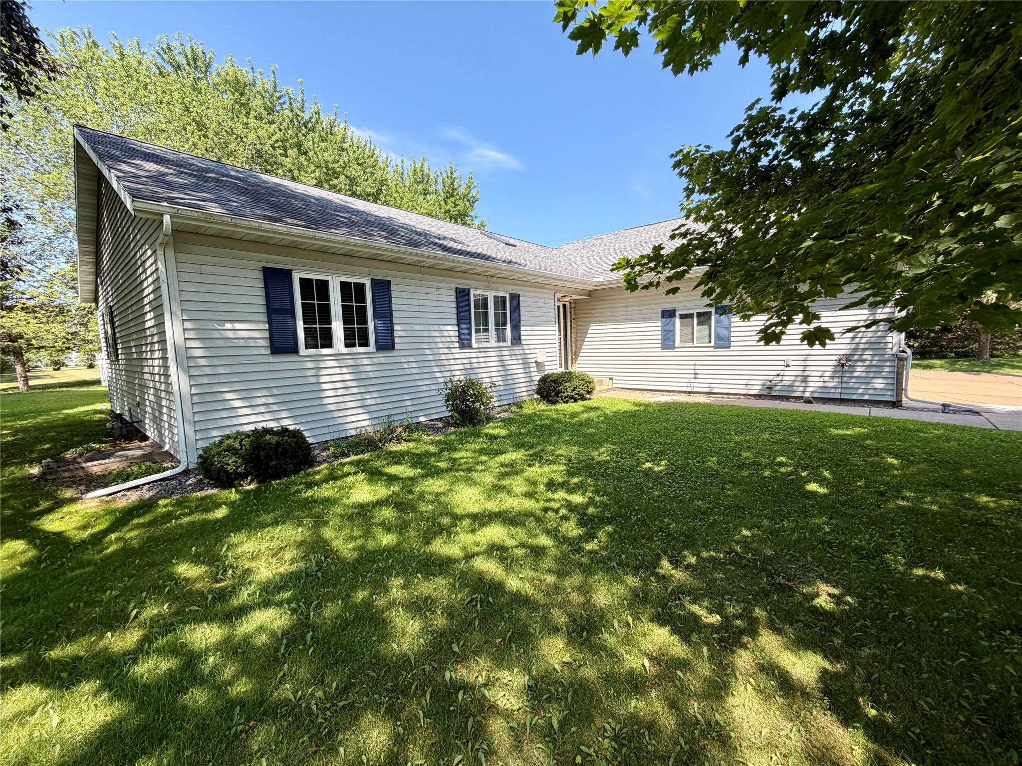 1432 Perry Street Property Photo 31