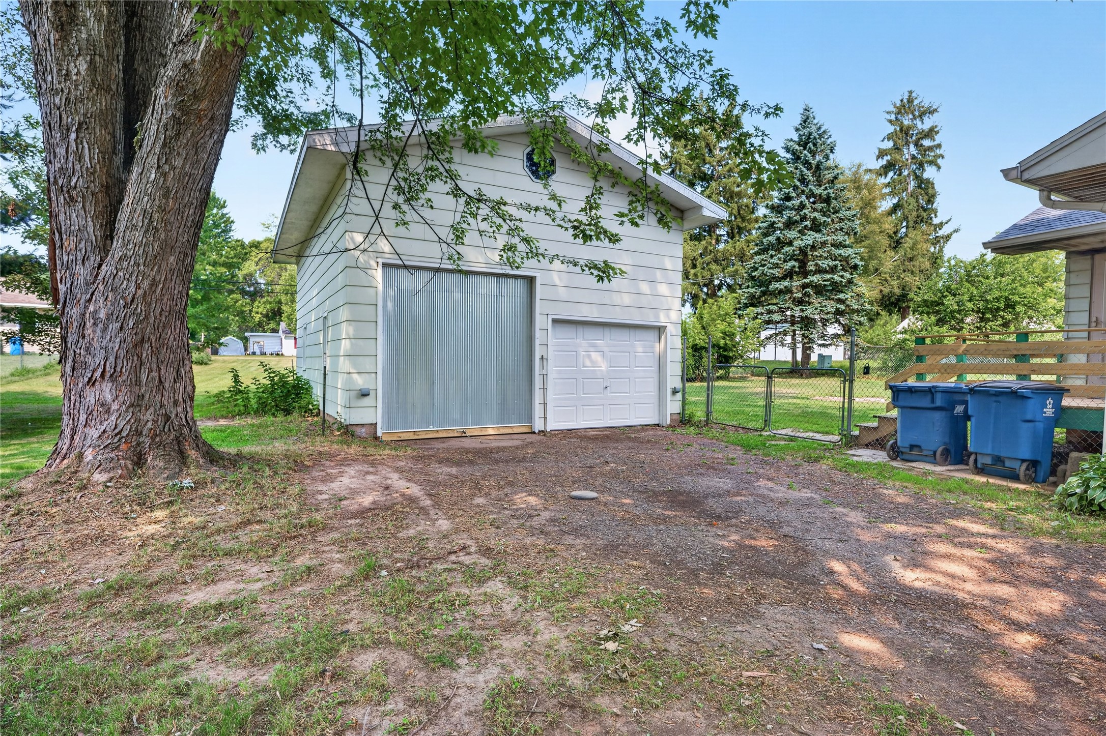 425 S 4th Street Property Photo 5
