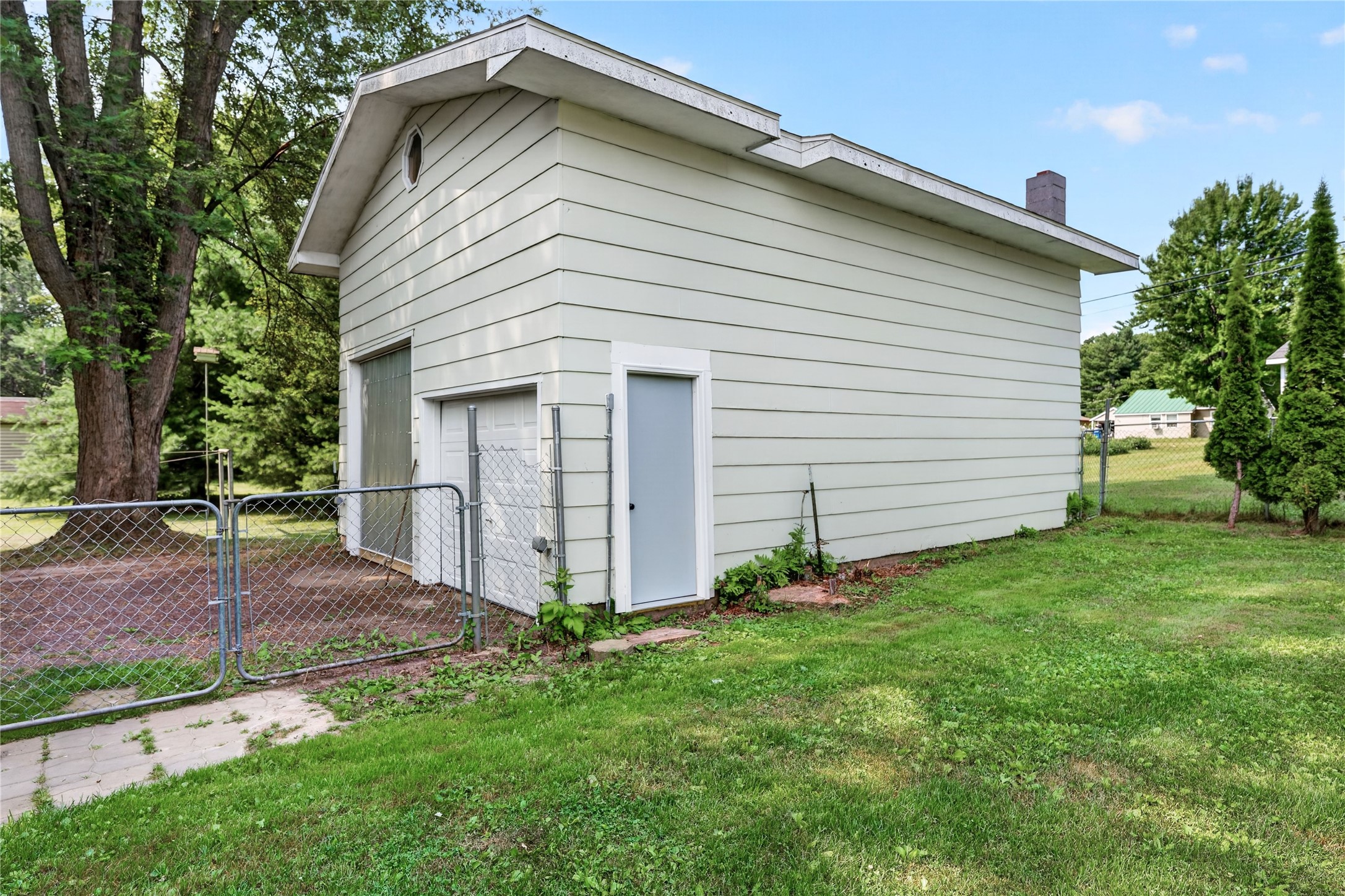 425 S 4th Street Property Photo 7