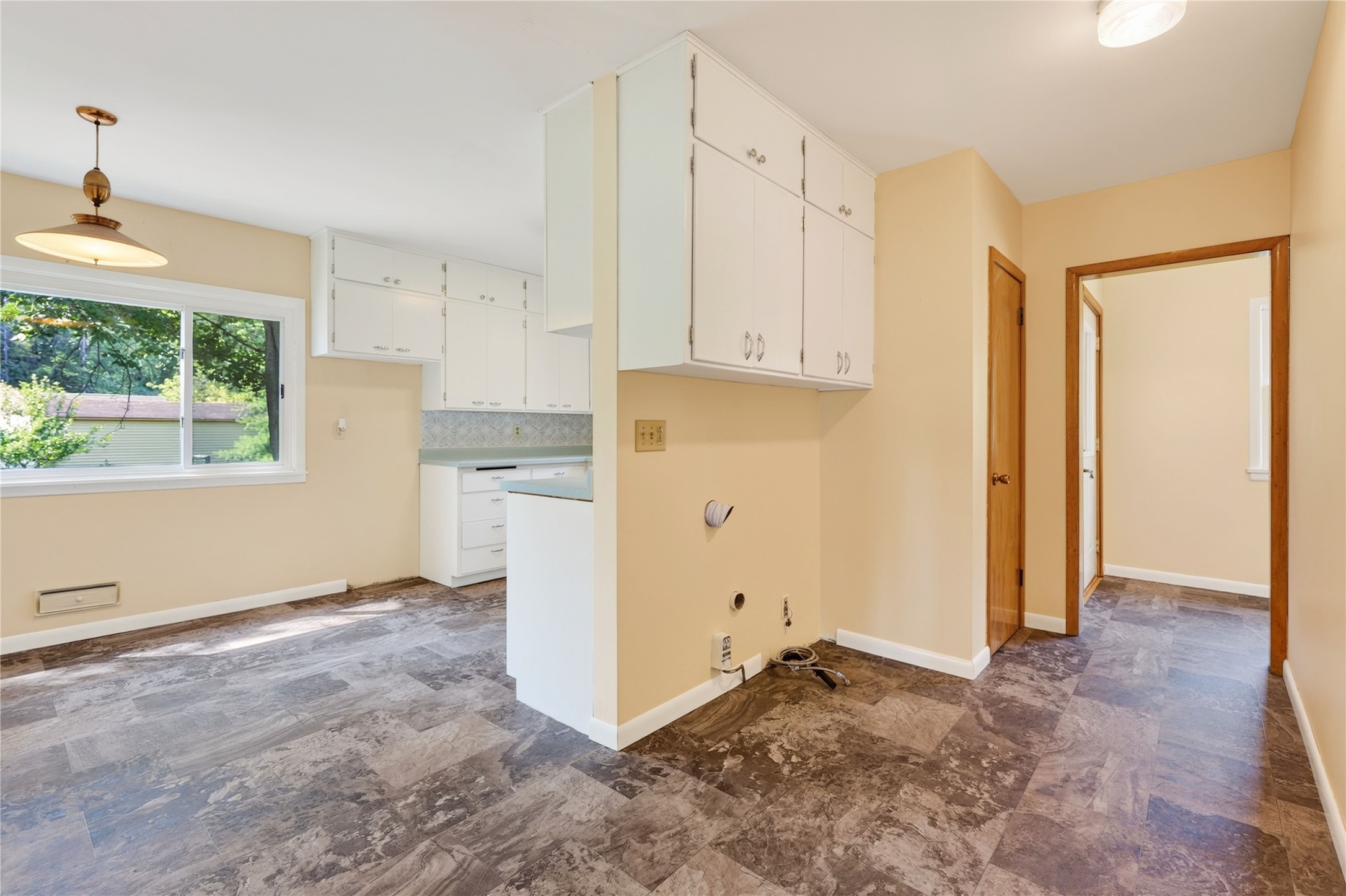 425 S 4th Street Property Photo 13