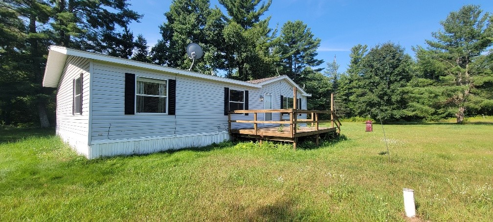 N9306 Lakeside Road Property Photo 1