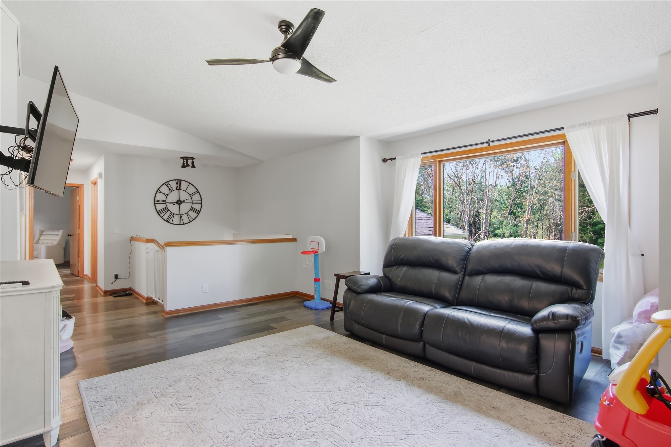511 S Beach Drive Property Photo 6