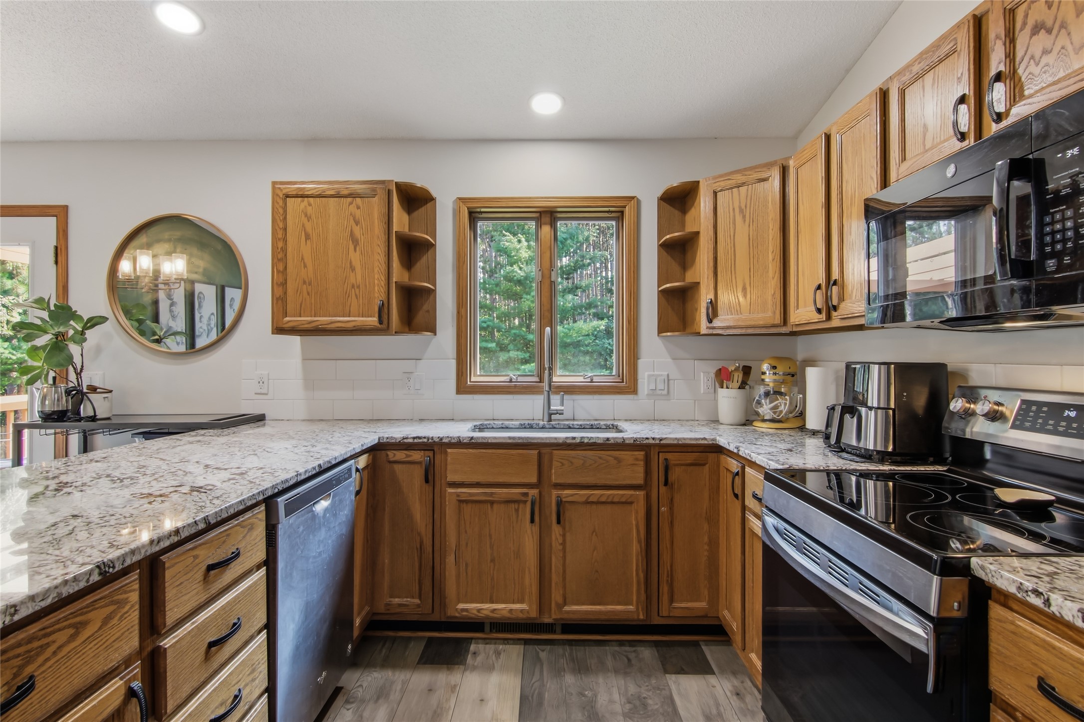 511 S Beach Drive Property Photo 11
