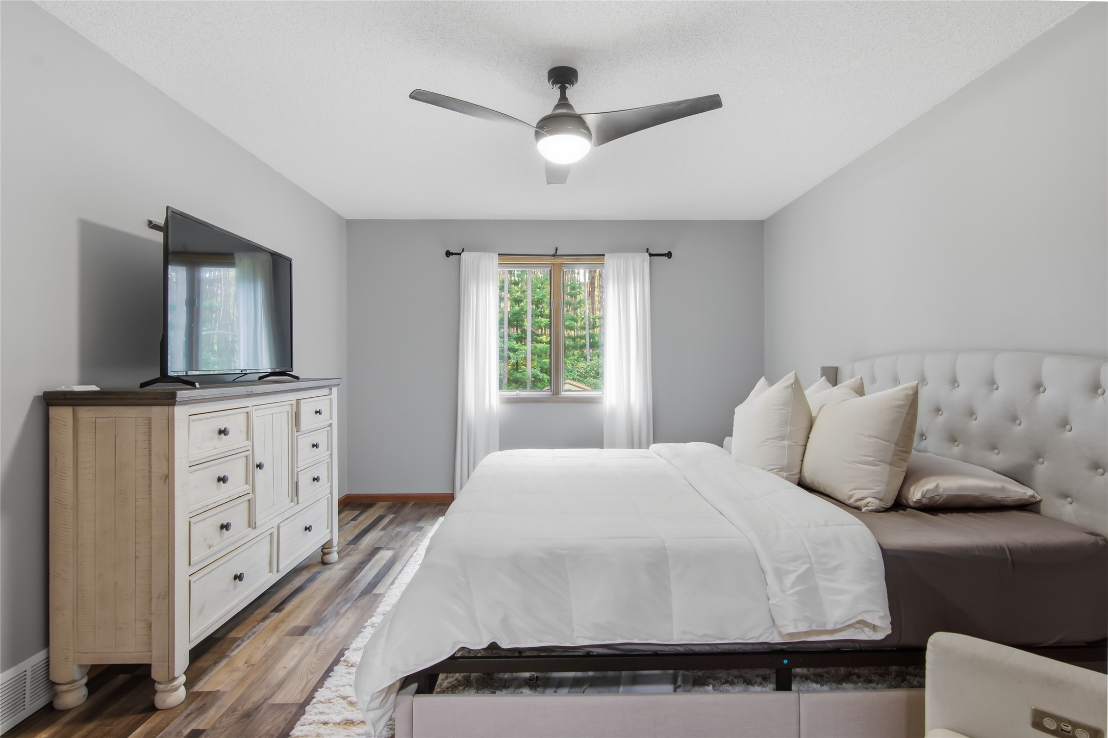 511 S Beach Drive Property Photo 14