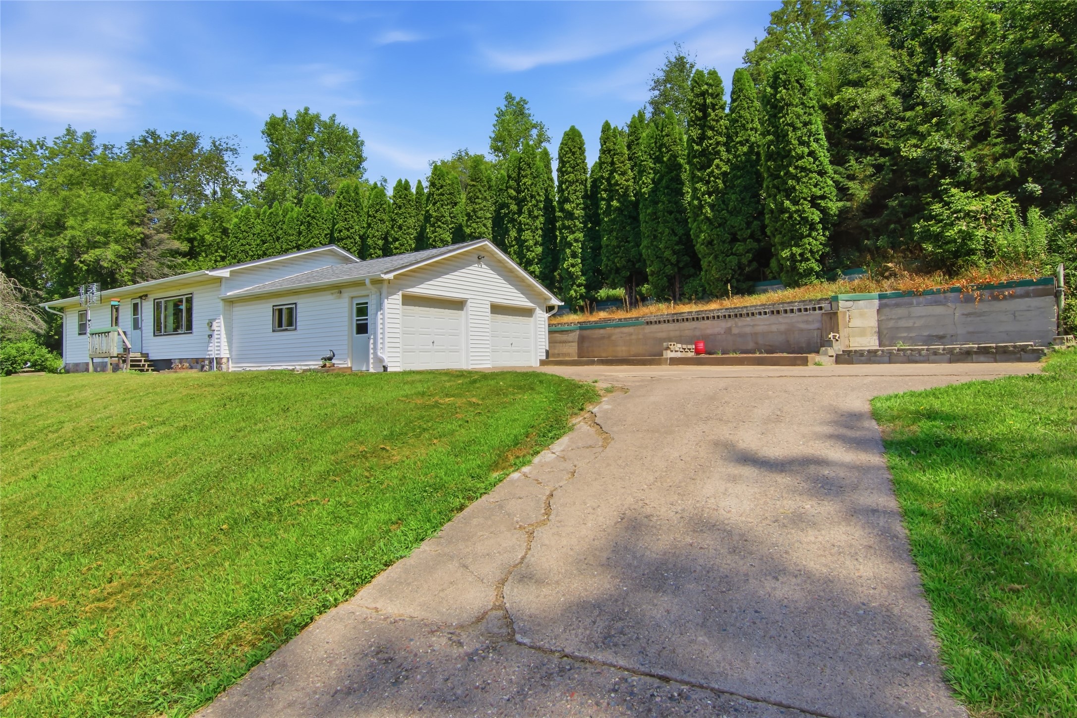 W10890 Hiview Drive Property Photo 8