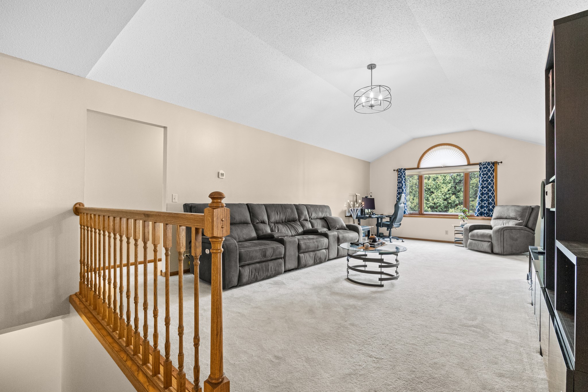 4414 Crest Court Property Photo 7