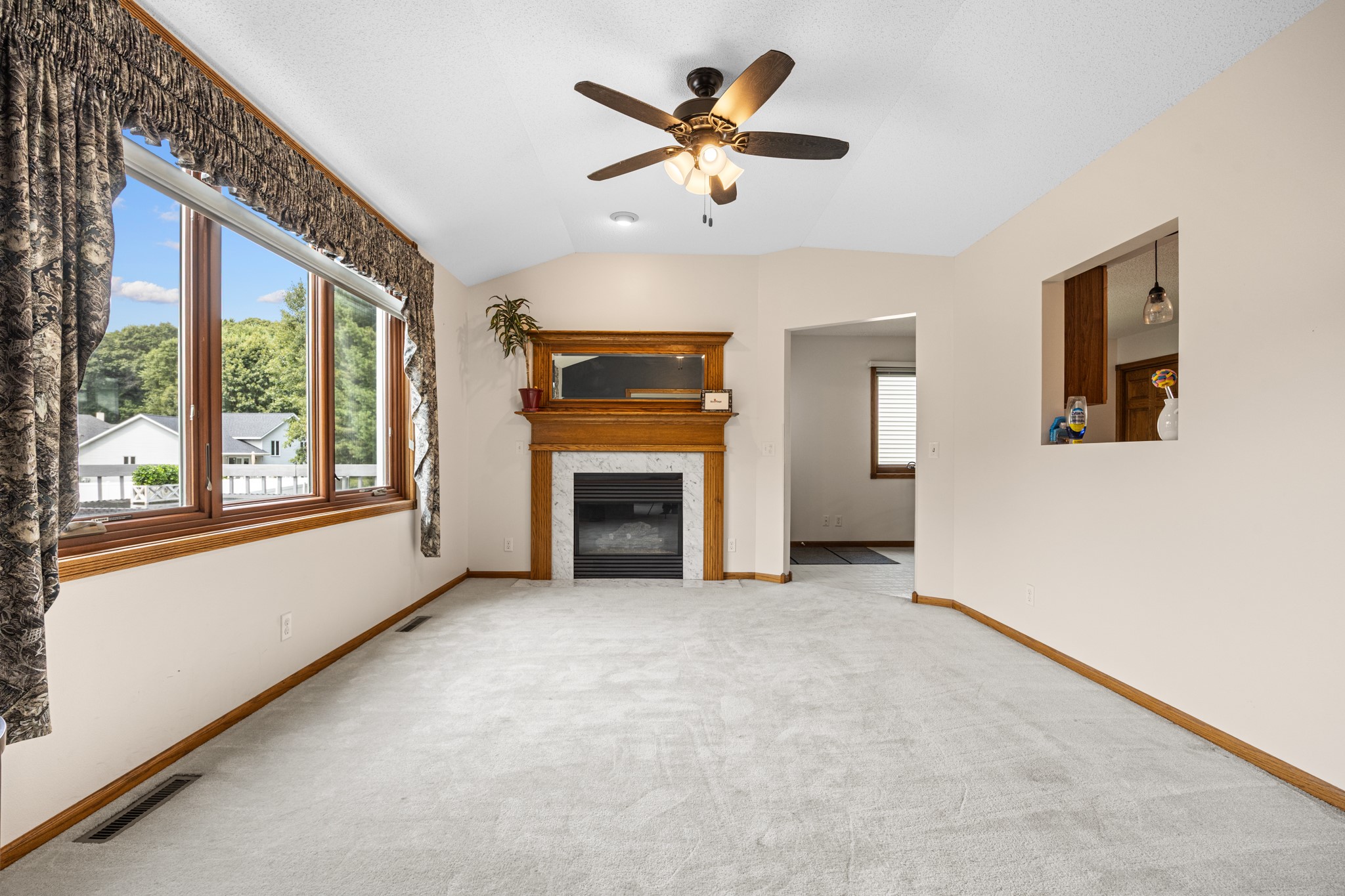 4414 Crest Court Property Photo 11