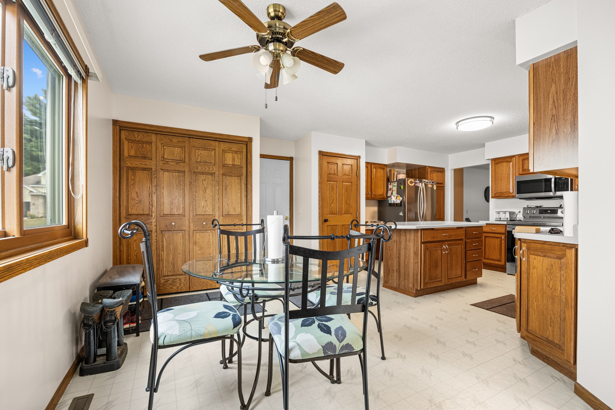 4414 Crest Court Property Photo 13