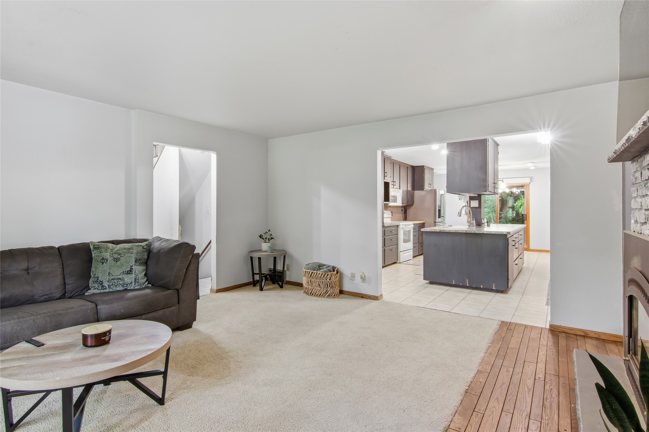 2319 Hillside Road Property Photo 11
