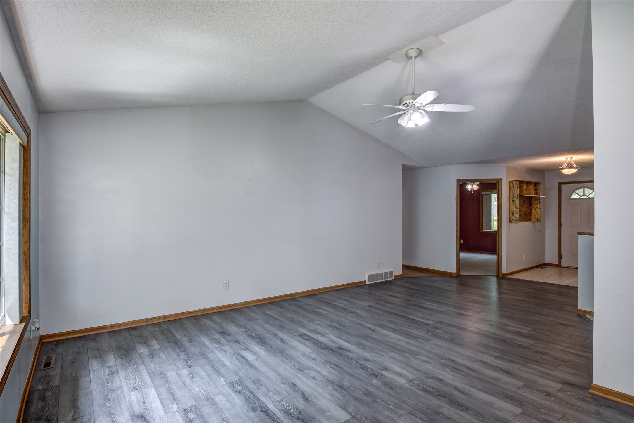 2728 Pine View Road Property Photo 5