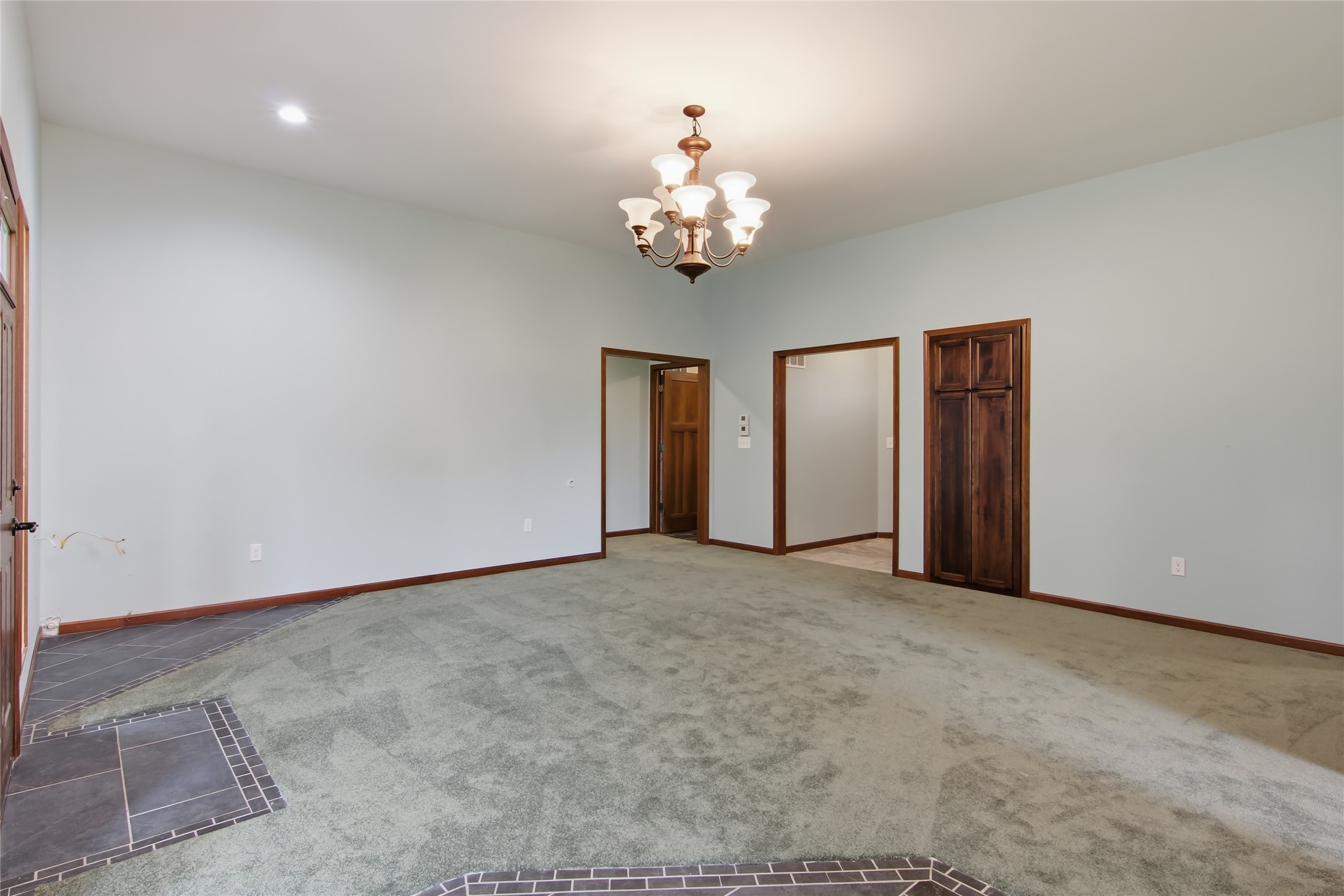 1020 Spruce Street Property Photo 6