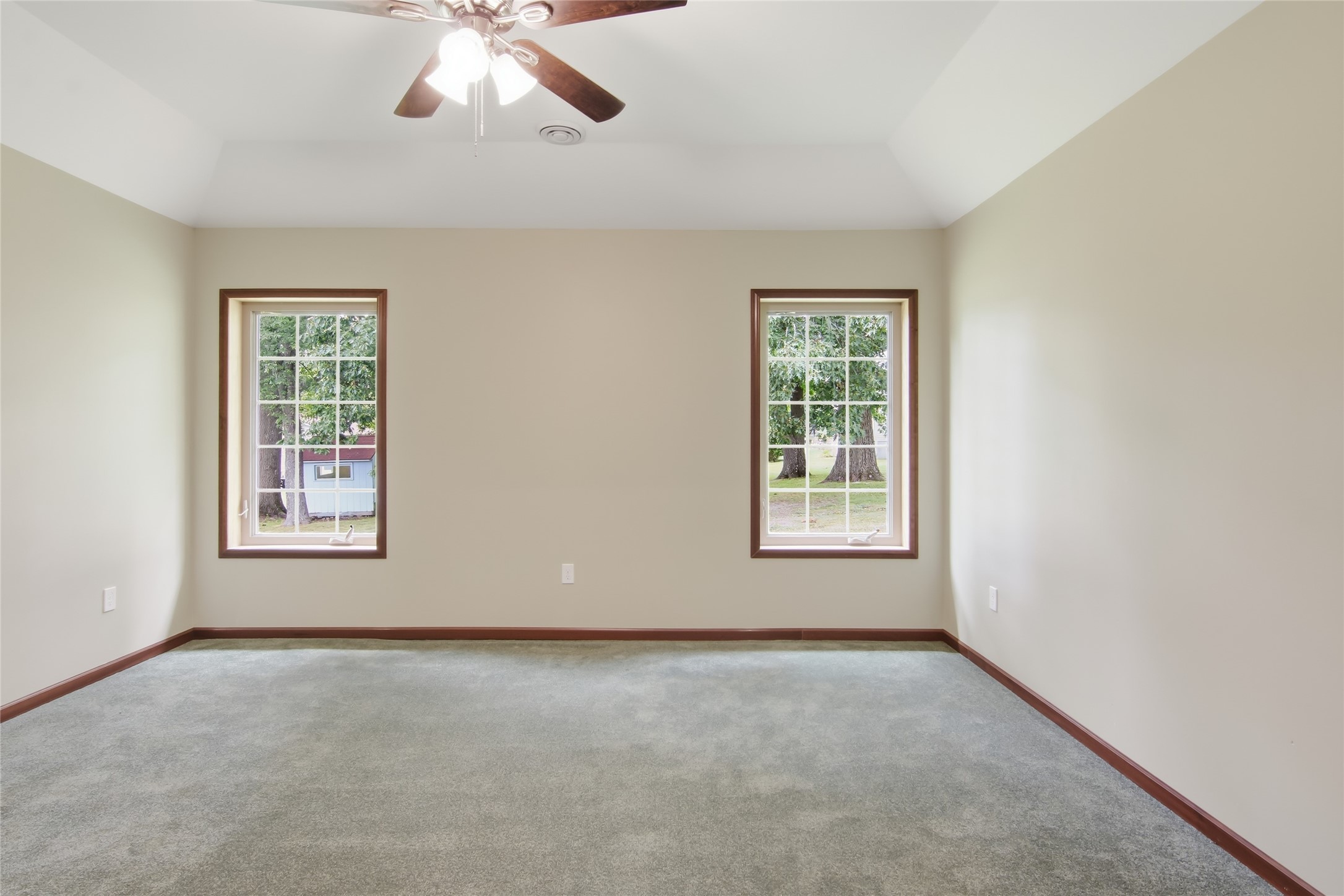 1020 Spruce Street Property Photo 13