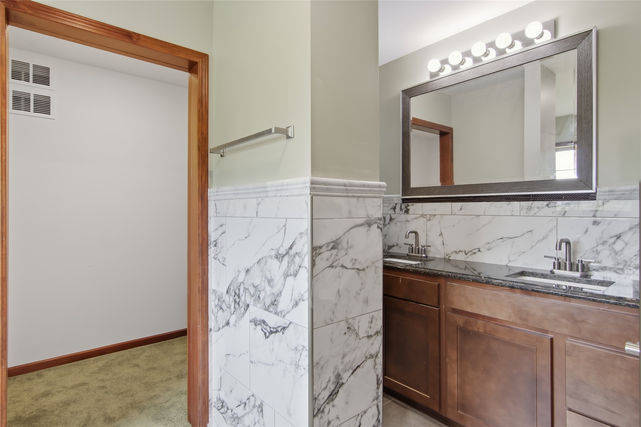 1020 Spruce Street Property Photo 15