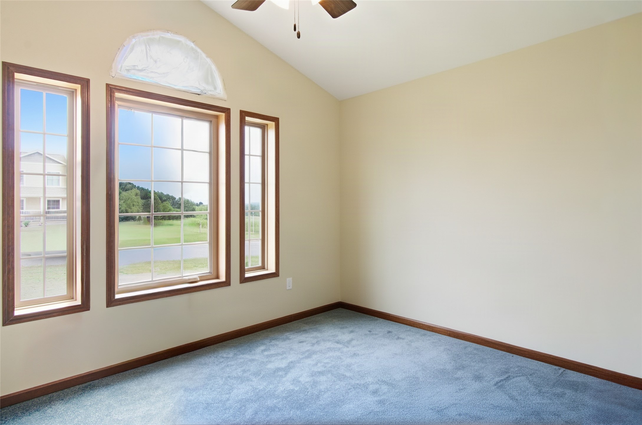 1020 Spruce Street Property Photo 22