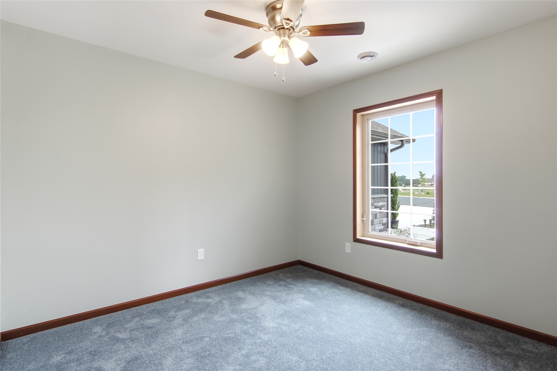 1020 Spruce Street Property Photo 23