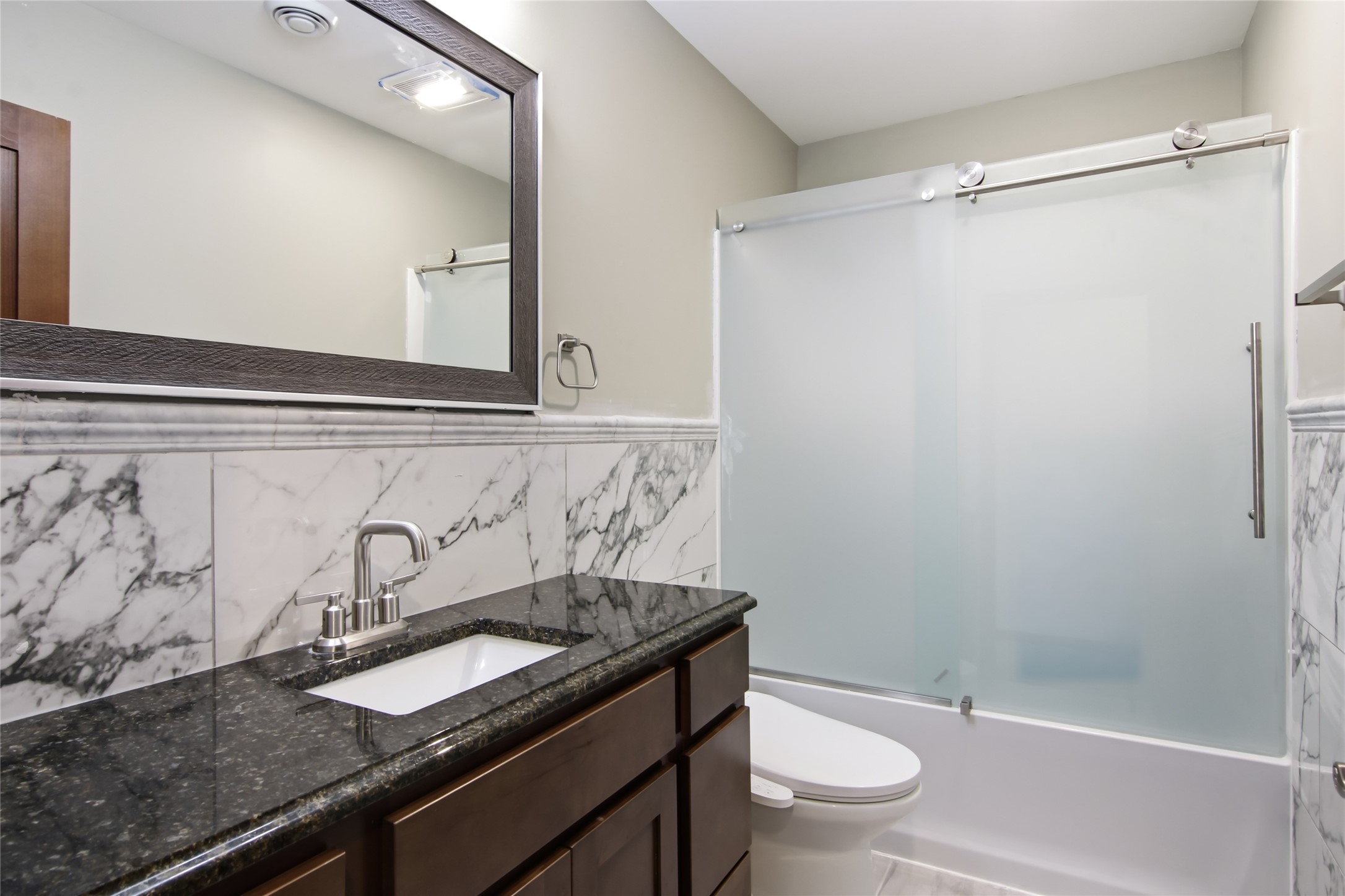 1020 Spruce Street Property Photo 27