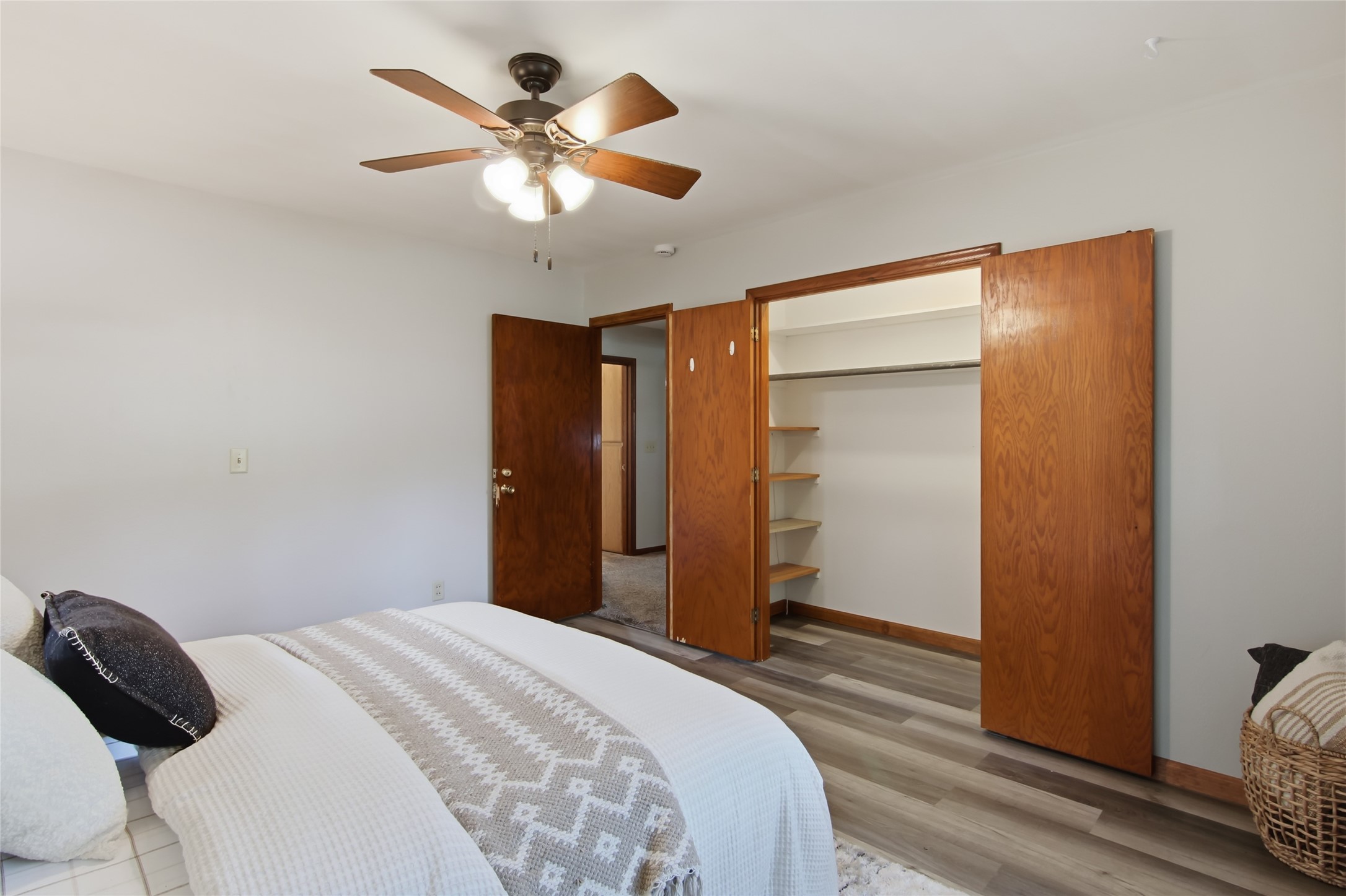 638 Selma Street Property Photo 14