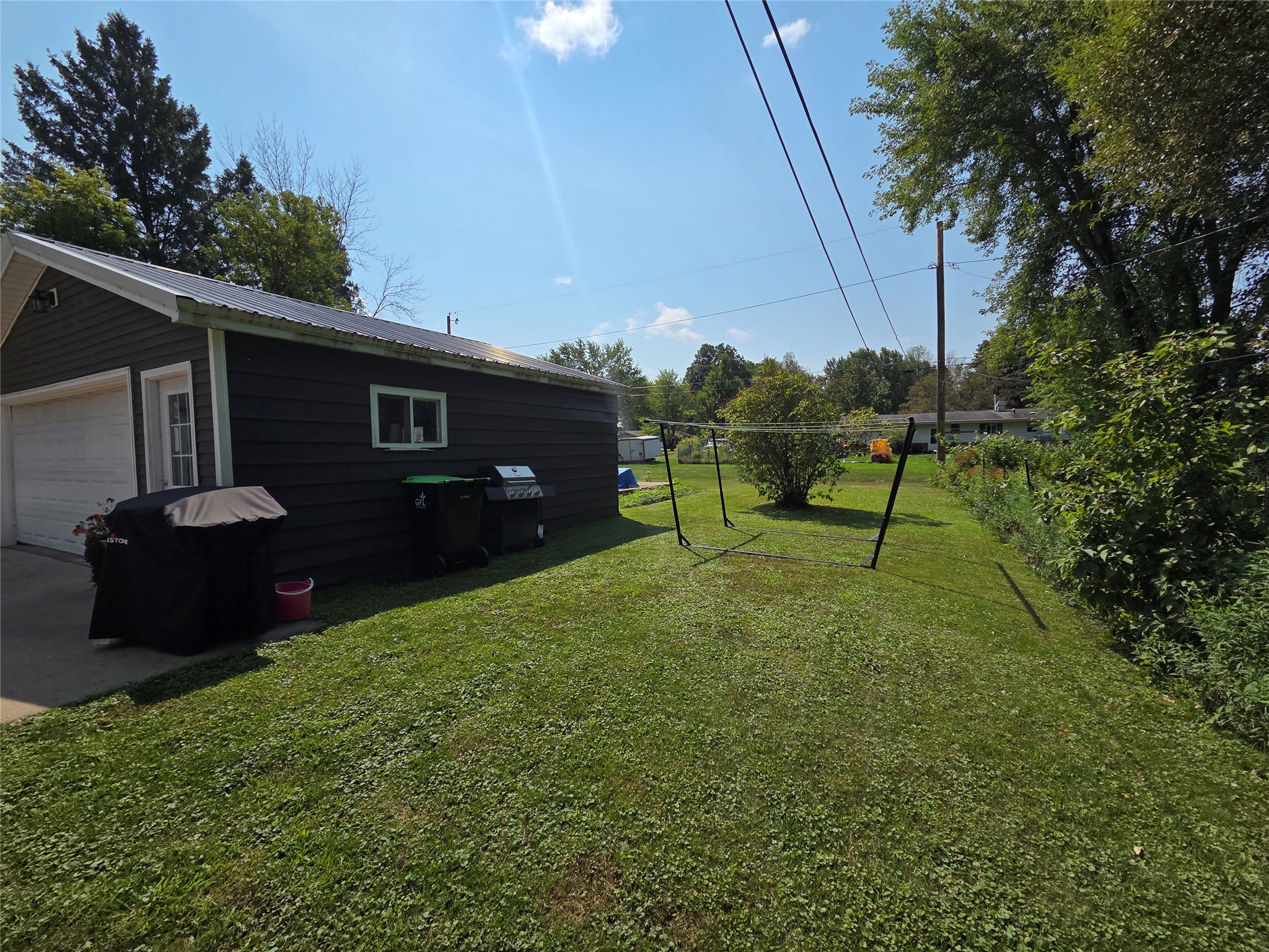 405 2nd Street Property Photo 18