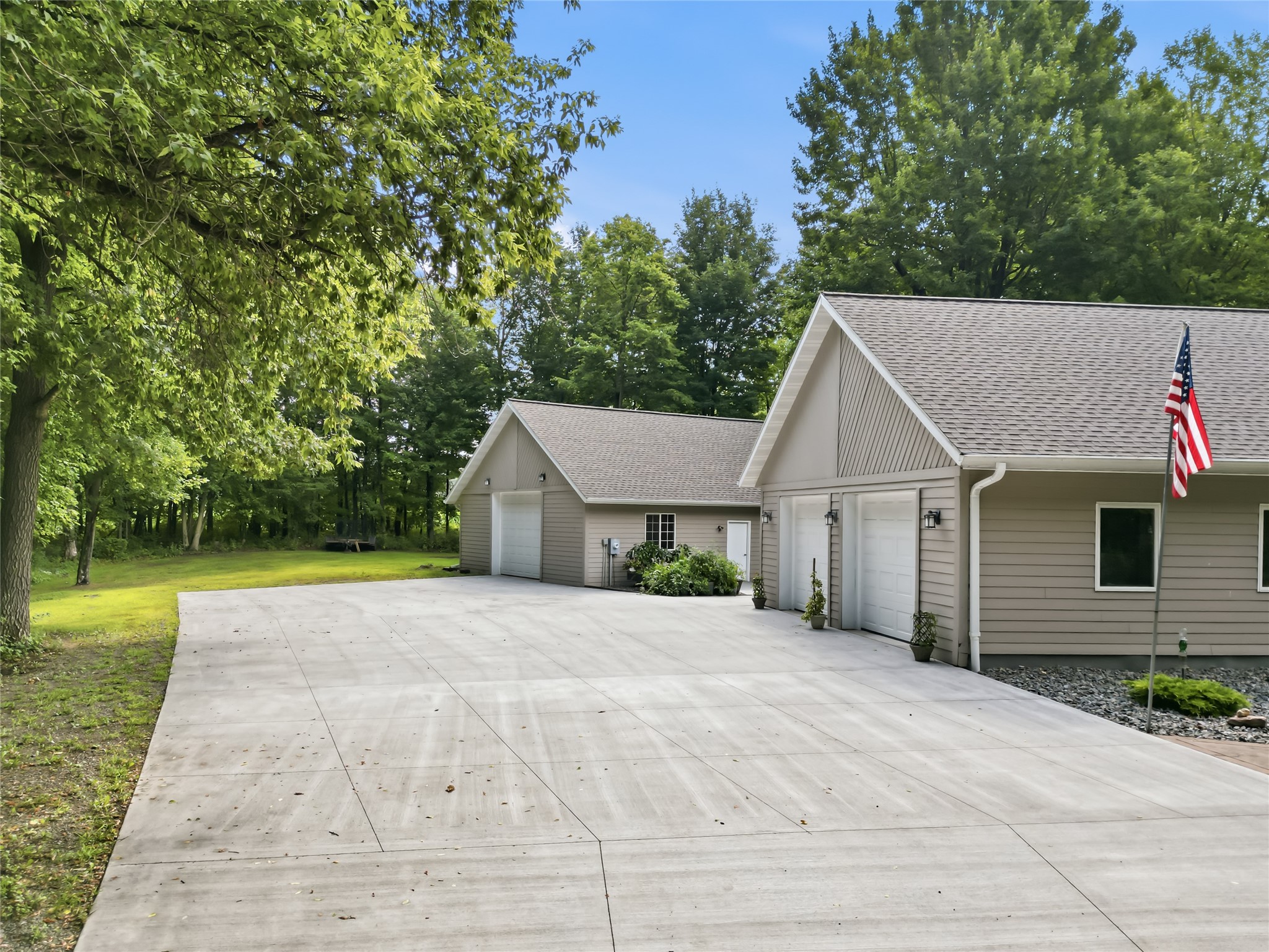12814 92nd Street Property Photo 3