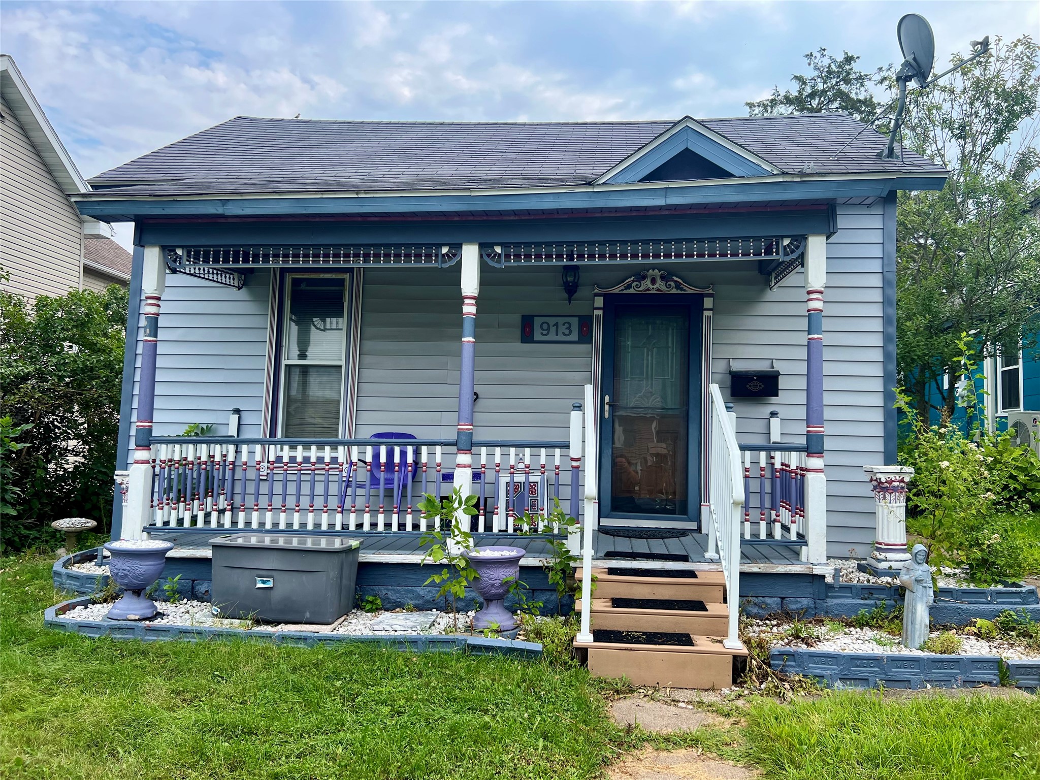 913 Summer Street Property Photo 1