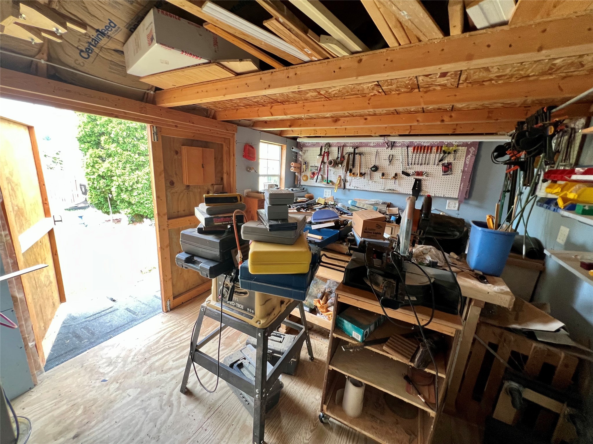913 Summer Street Property Photo 13