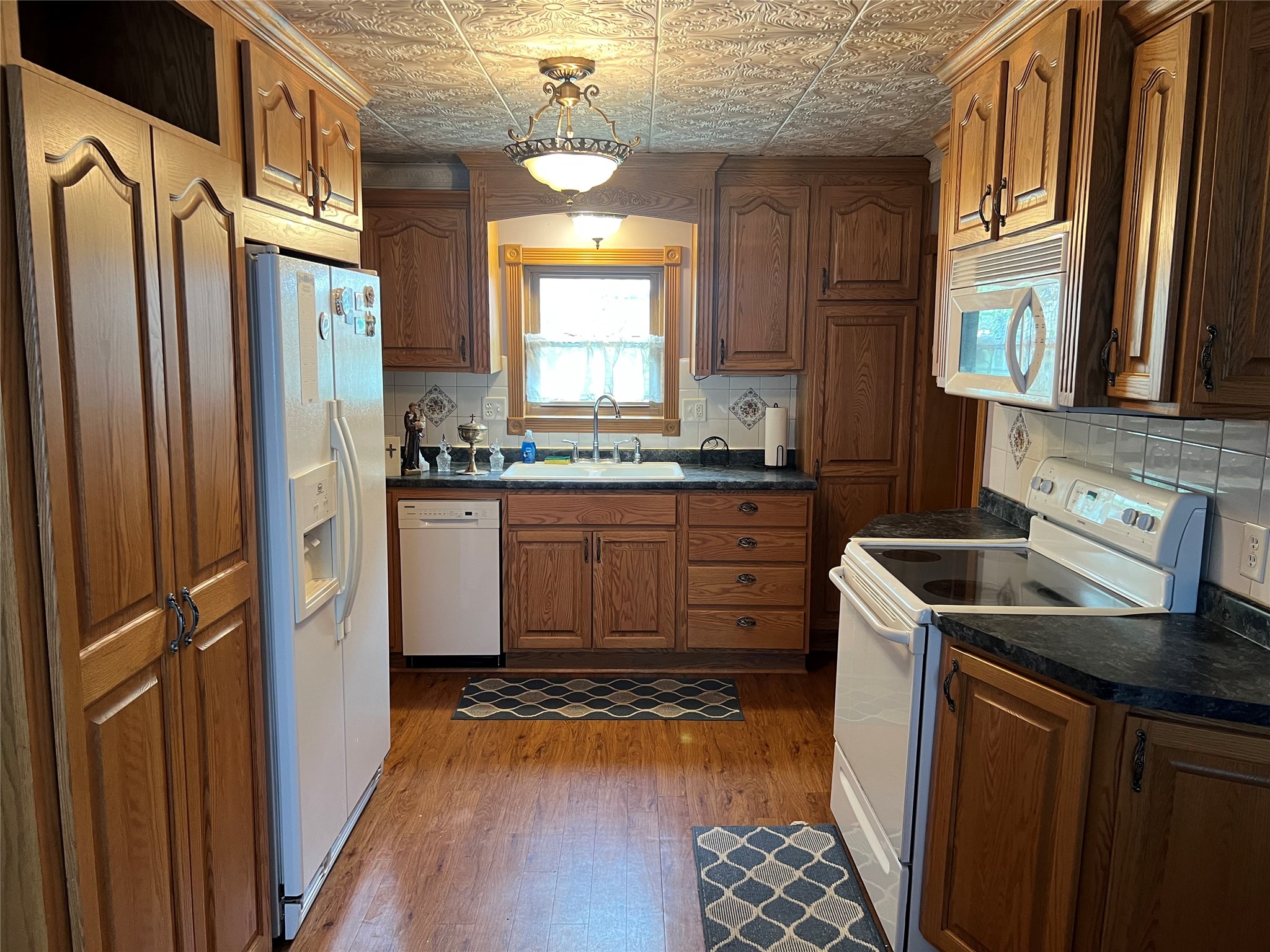 913 Summer Street Property Photo 19