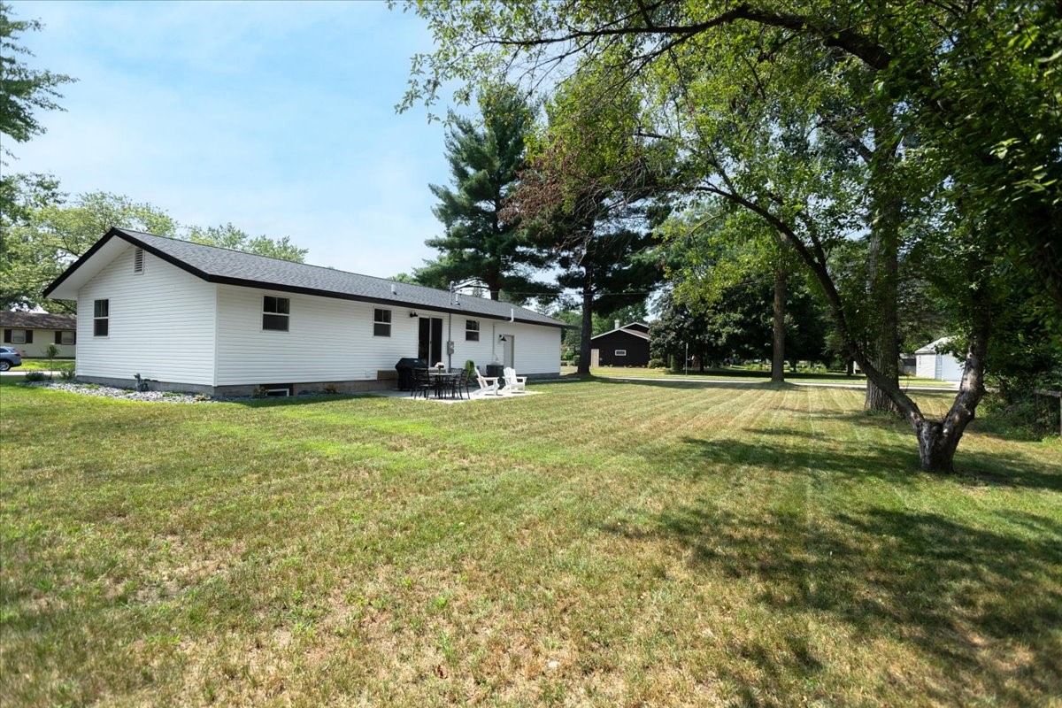 421 21st Avenue W Property Photo 7