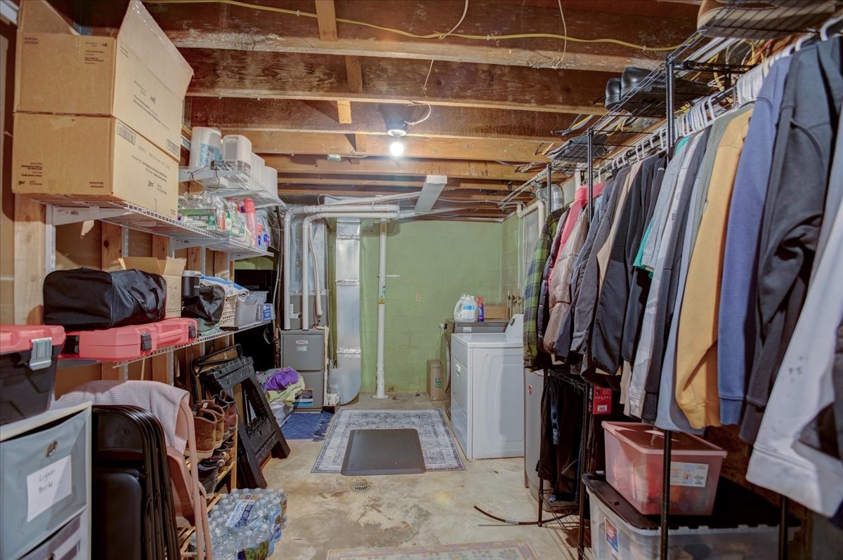 421 21st Avenue W Property Photo 40