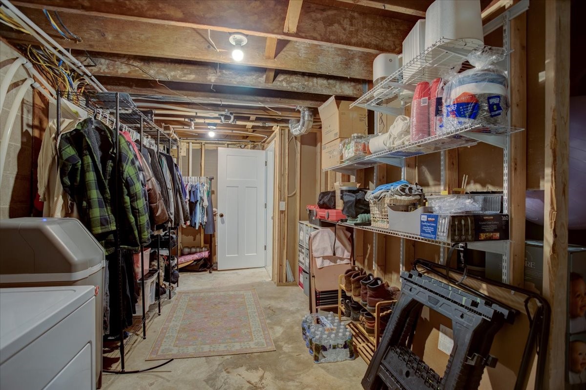 421 21st Avenue W Property Photo 42