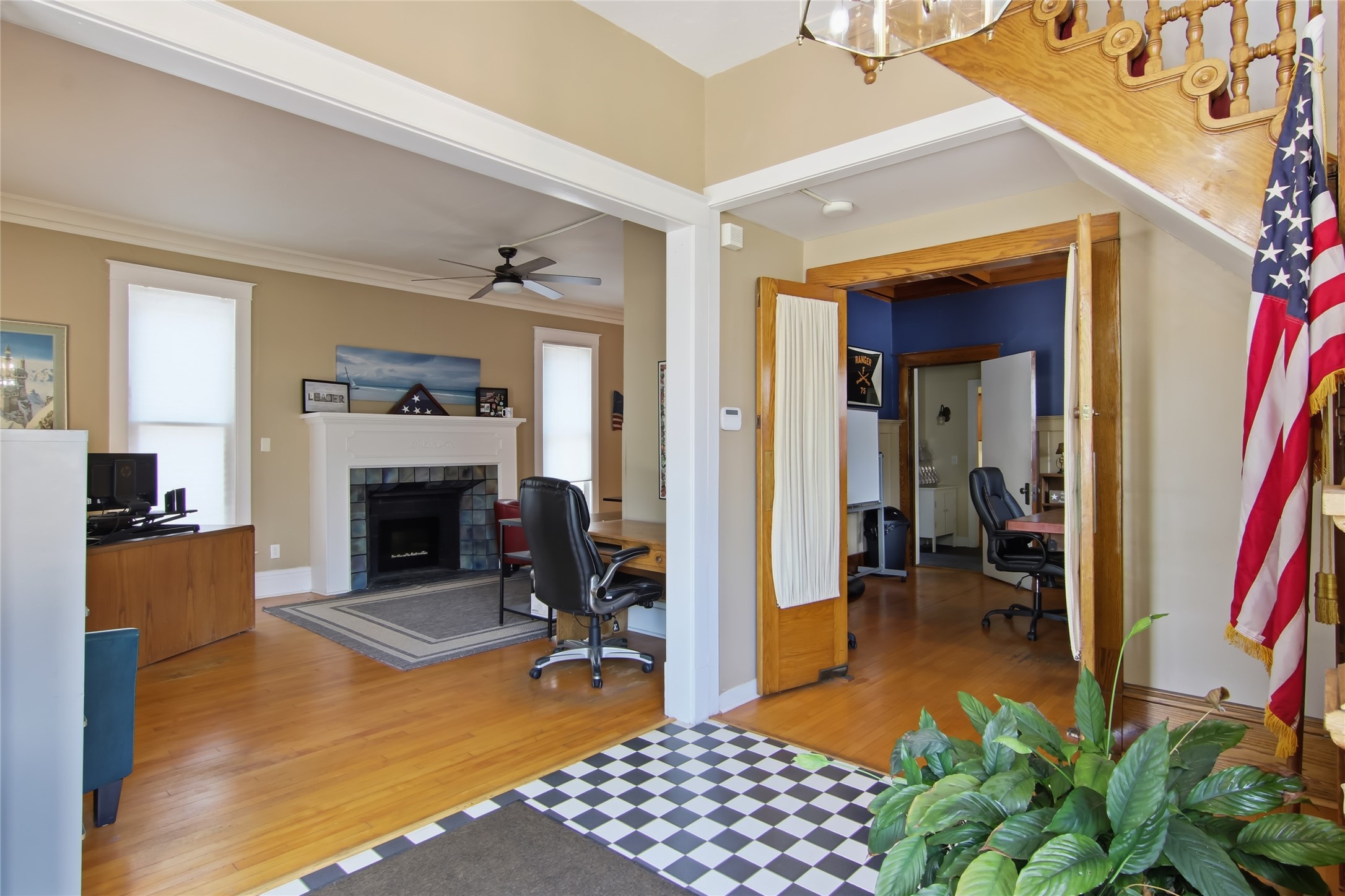718 Bay Street Property Photo 6